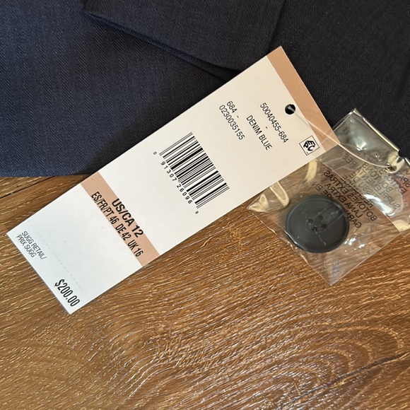 Women’s Navy Suit, Size 12, Le Suit - Picture 3 of 6